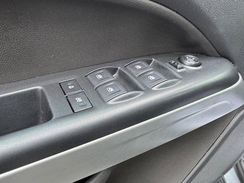 Certified 2022 Chevrolet Colorado LT w/ LT Convenience Package image 16