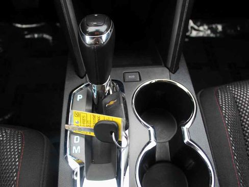 Used 2017 Chevrolet Equinox LT w/ Convenience Package image 20