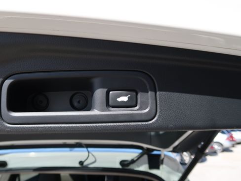 Used 2017 Honda Pilot EX-L image 39