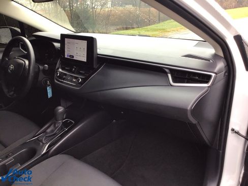 Used 2024 Toyota Corolla LE image 21