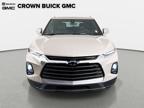 Used 2022 Chevrolet Blazer Premier w/ Enhanced Convenience Package FWD image 2