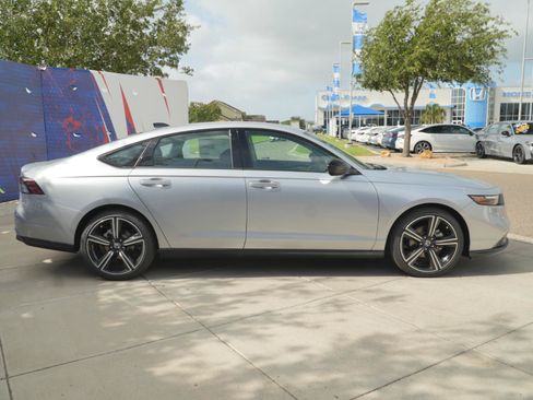 New 2026 Honda Accord SE image 4