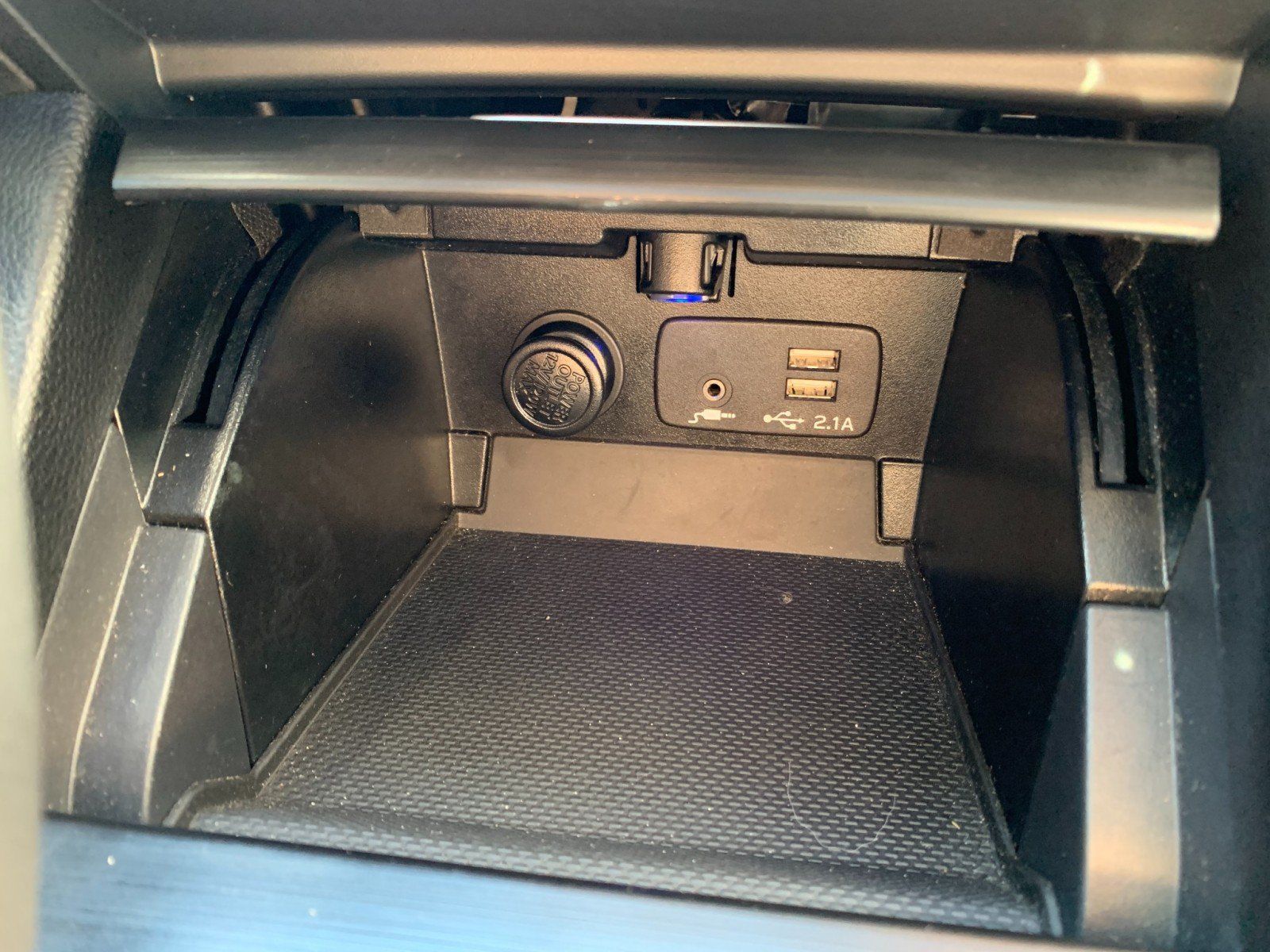 Used 2019 Subaru Legacy 3.6R Limited AWD/4WD image 18