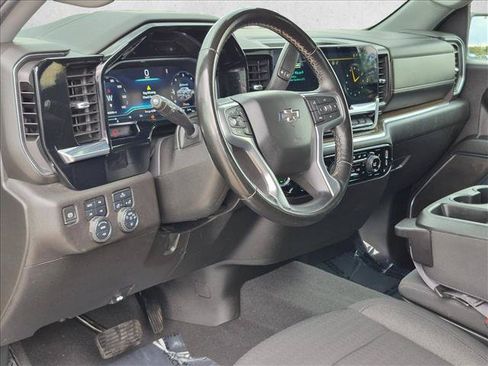Used 2024 Chevrolet Silverado 1500 RST AWD/4WD image 9