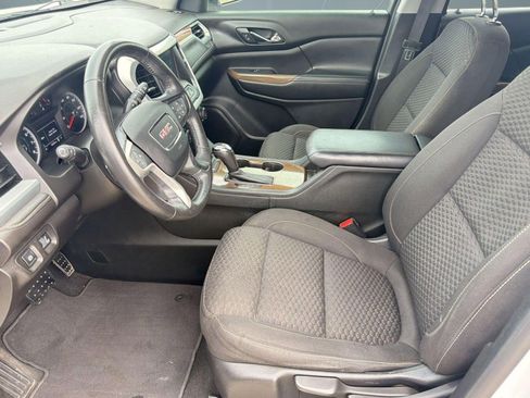 Used 2017 GMC Acadia SLE FWD image 5