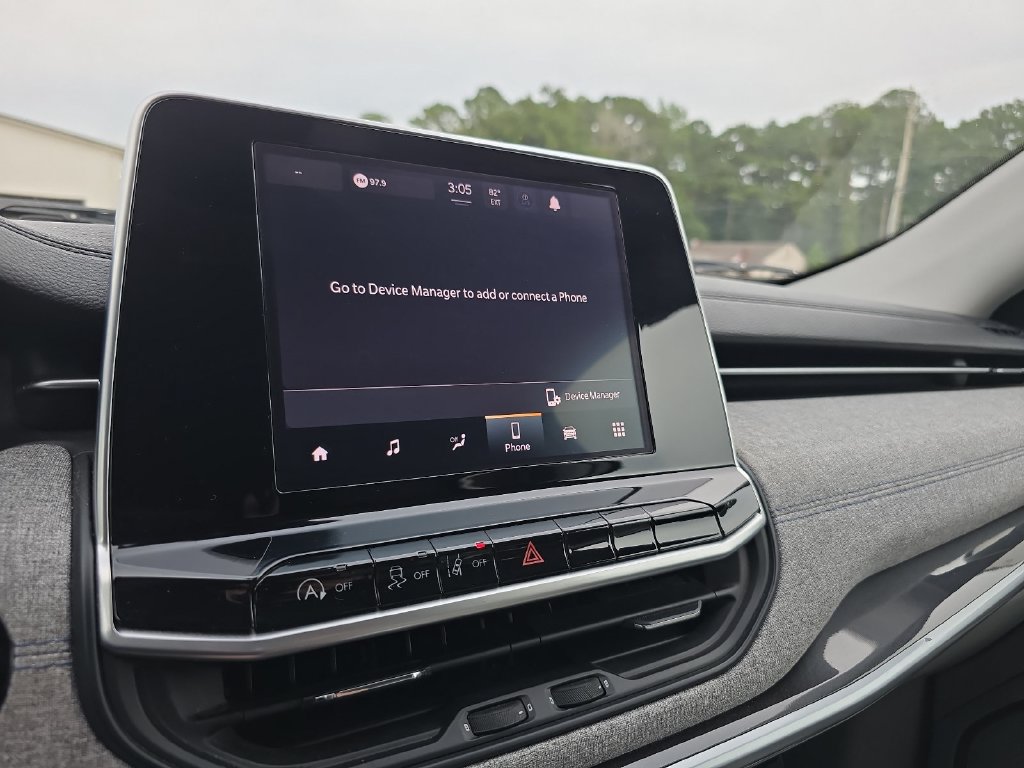 Used 2022 Jeep Compass Latitude FWD image 19