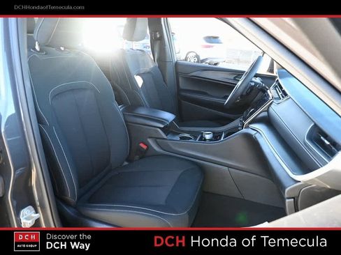 Used 2024 Jeep Grand Cherokee L Laredo image 19