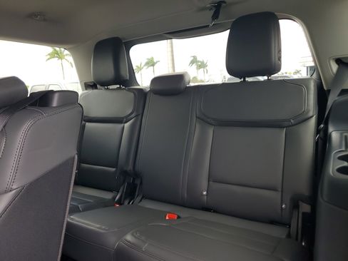 New 2026 Ford Expedition Active RWD image 12