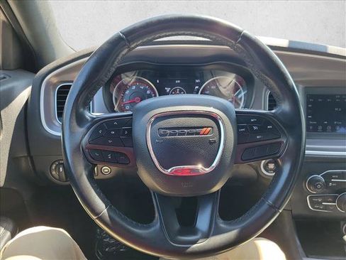 Used 2022 Dodge Charger SXT image 18