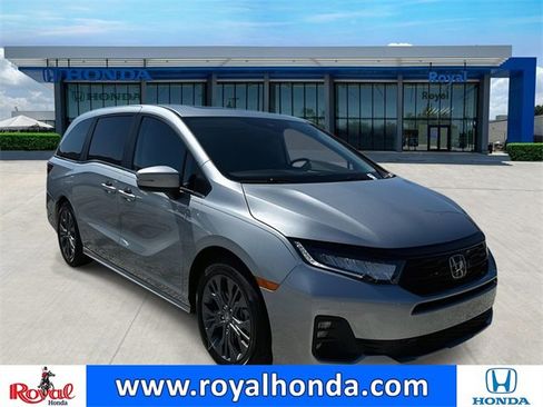 New 2026 Honda Odyssey Touring image 1