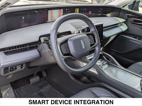 Certified 2024 Lincoln Nautilus Reserve image 12