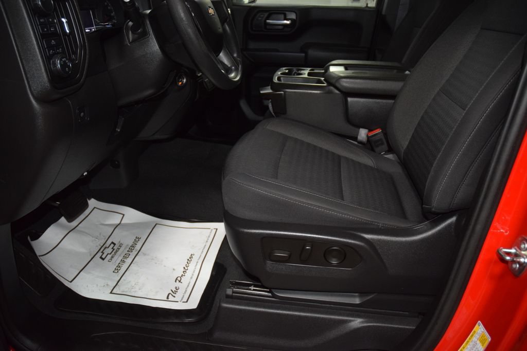 Used 2023 Chevrolet Silverado 1500 Custom AWD/4WD image 36
