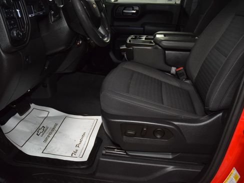 Used 2023 Chevrolet Silverado 1500 Custom AWD/4WD image 36