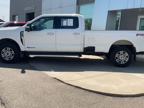 Used 2023 Ford F350 Lariat w/ Chrome Package AWD/4WD image 9