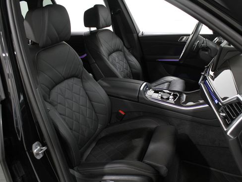 Certified 2025 BMW X5 M60i w/ Parking Assistance Package image 16