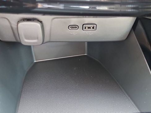 Used 2026 Chevrolet Trax LT w/ LT Convenience Package FWD image 26