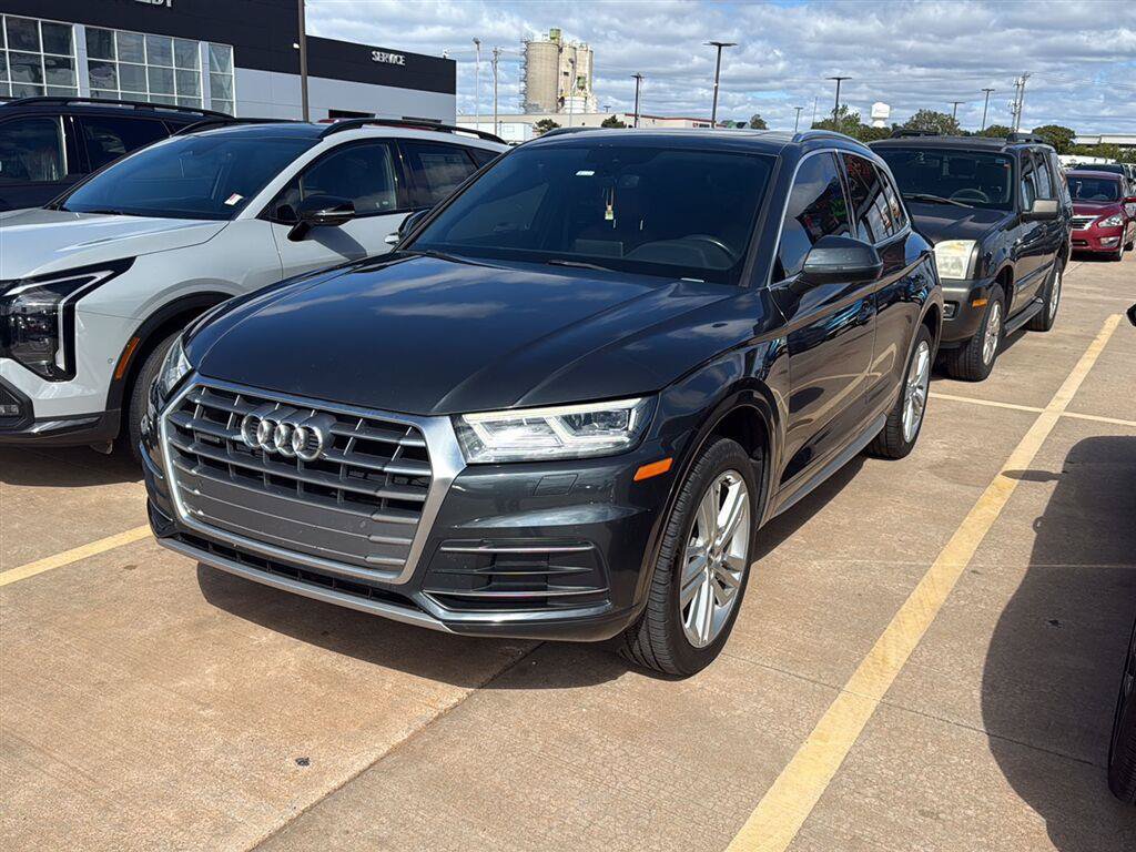 Used 2018 Audi Q5 2.0T Premium Plus w/ Premium Plus Package AWD/4WD image 2