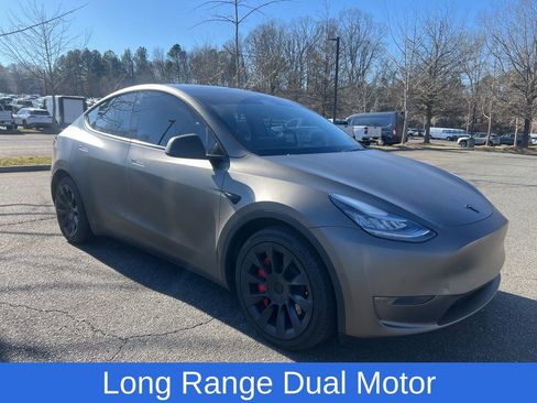 Used 2021 Tesla Model Y Long Range image 3