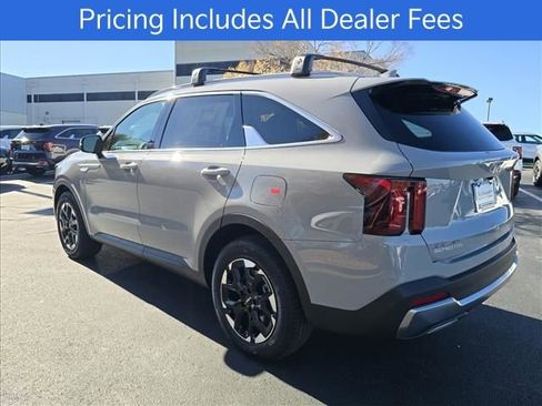 New 2026 Kia Sorento S w/ S Panoramic Sunroof Package FWD image 5