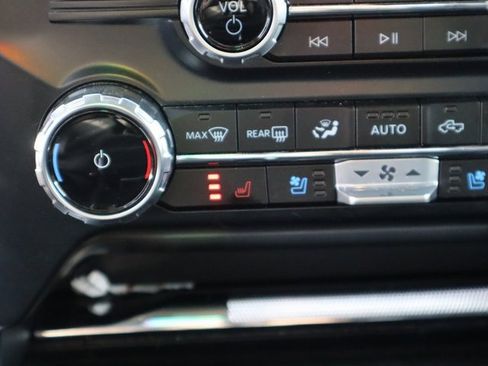 Used 2023 Ford F150 Lariat w/ Trailer Tow Package image 43