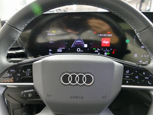 New 2025 Audi Q5 Premium Plus image 17