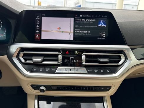 Used 2021 BMW 330i xDrive Sedan w/ Premium Package image 17