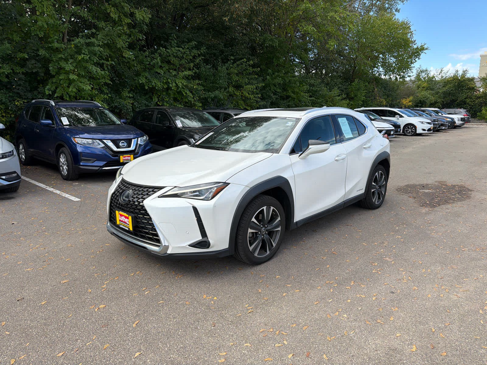 Used 2020 Lexus UX 250h w/ Premium Package AWD/4WD image 4