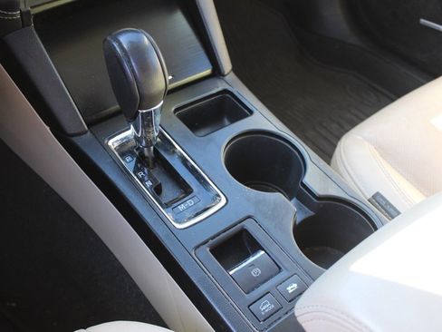 Used 2018 Subaru Outback 2.5i Limited image 28