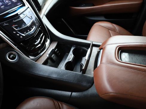 Used 2016 Cadillac Escalade Premium AWD/4WD image 13
