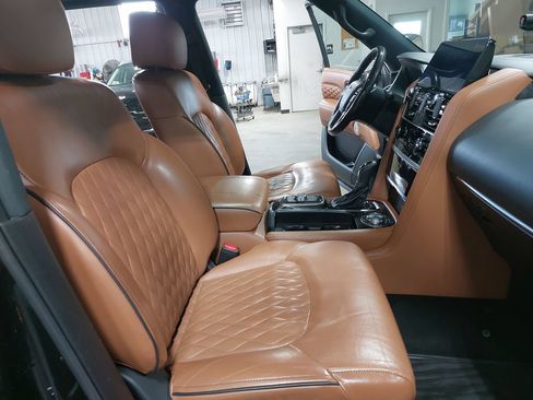 Used 2023 INFINITI QX80 Sensory w/ Cargo Package AWD/4WD image 10