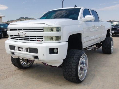 Used 2015 Chevrolet Silverado 2500 LTZ w/ Duramax Plus Package AWD/4WD image 2