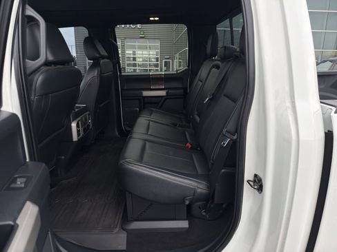 Used 2022 Ford F250 Lariat w/ Chrome Package image 17