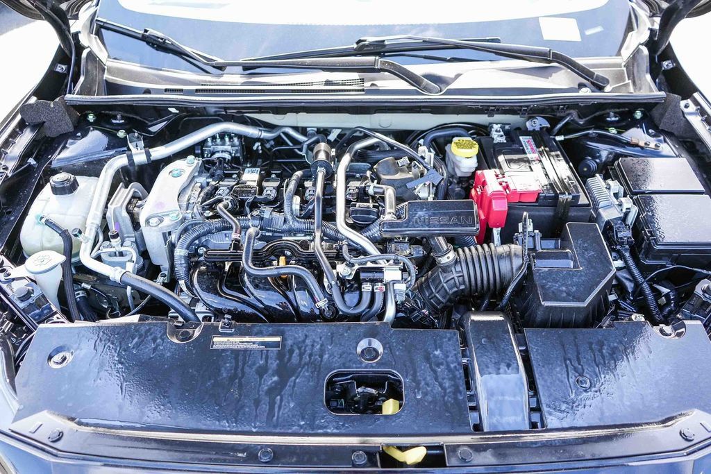 Used 2024 Nissan Sentra SR FWD image 30