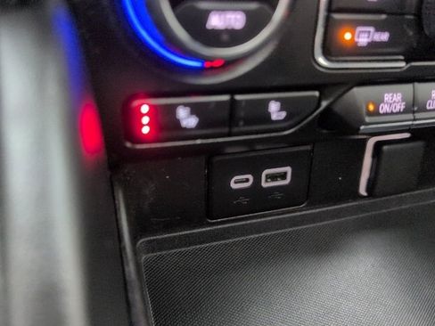 Used 2021 Chevrolet Tahoe Z71 w/ Rear Media and Nav Package image 32