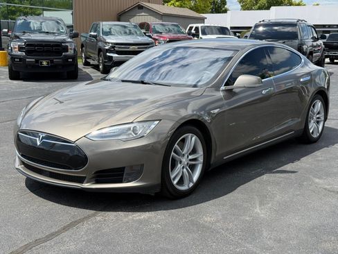 Used 2015 Tesla Model S 70D AWD/4WD image 4