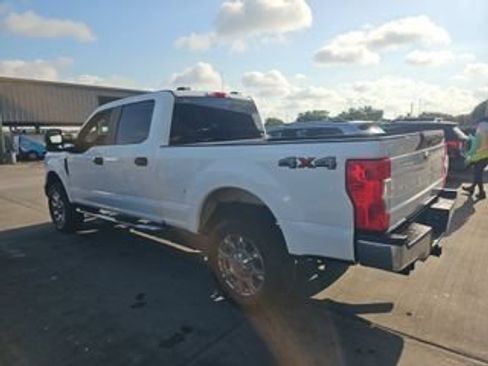 Used 2020 Ford F250 XL w/ Power Equipment Group AWD/4WD image 4