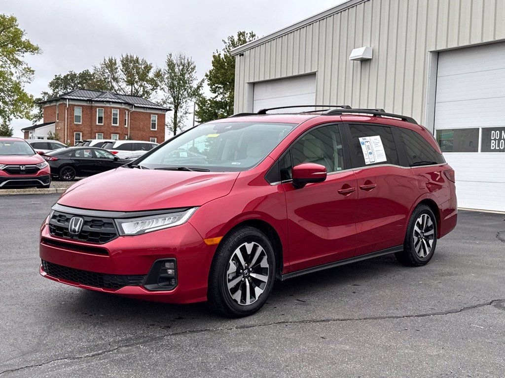 Certified 2026 Honda Odyssey EX-L image 3