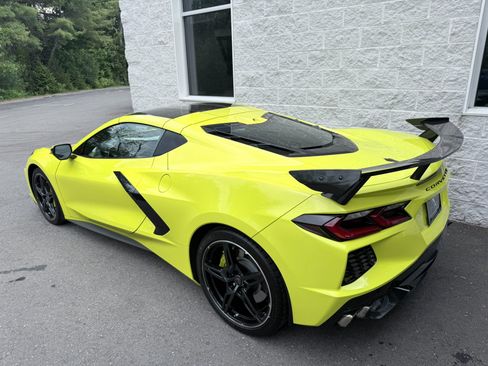 Used 2021 Chevrolet Corvette Stingray Premium Cpe w/ Z51 Performance Package RWD image 7