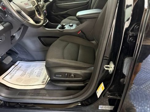 Used 2023 GMC Terrain SLE w/ Driver Convenience Package FWD image 19