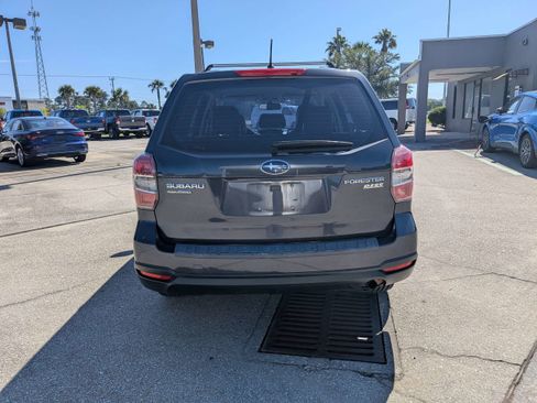 Used 2014 Subaru Forester 2.5i AWD/4WD image 5