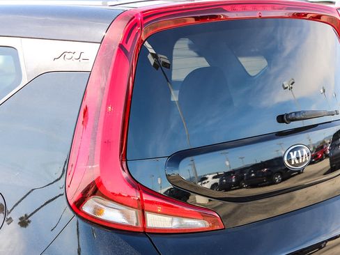 Used 2020 Kia Soul EX image 7