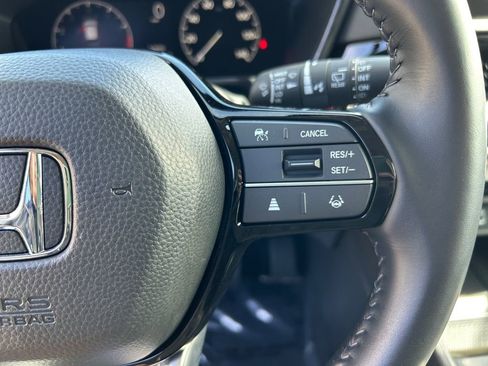 Used 2025 Honda CR-V EX-L image 18