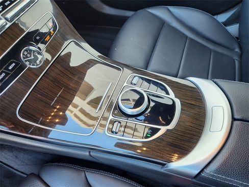 Used 2019 Mercedes-Benz C 300 C 300 image 19