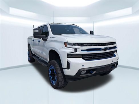 Used 2022 Chevrolet Silverado 1500 RST w/ Safety Package RWD image 3