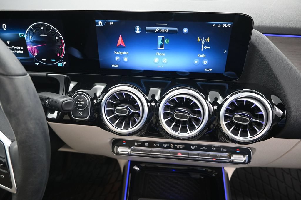 Used 2025 Mercedes-Benz GLA 250 image 29