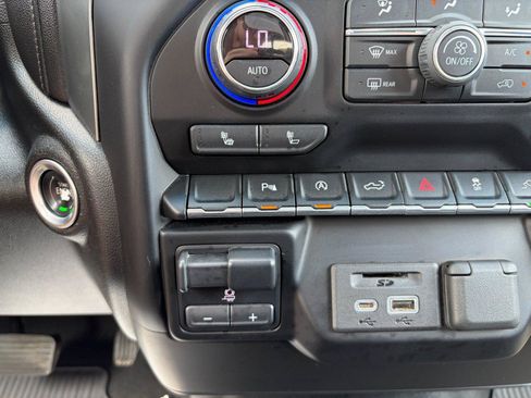Used 2021 Chevrolet Silverado 1500 LT w/ All Star Edition Plus AWD/4WD image 17