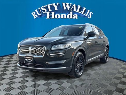 Used 2022 Lincoln Nautilus Reserve image 4