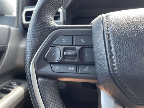 Used 2024 Toyota Tacoma SR5 AWD/4WD image 13