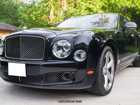 Used 2016 Bentley Mulsanne Speed image 14