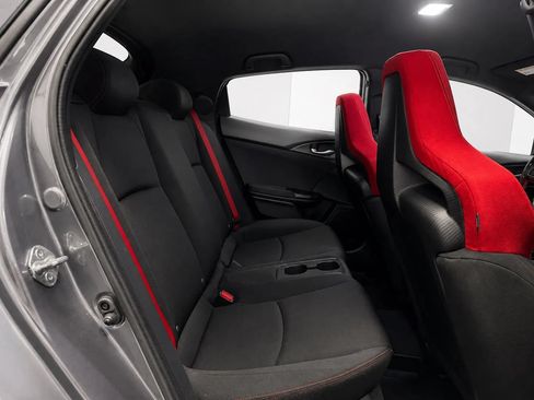 Used 2018 Honda Civic Type R image 19